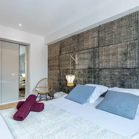 Apartment Ac & Balcony In Old Town *